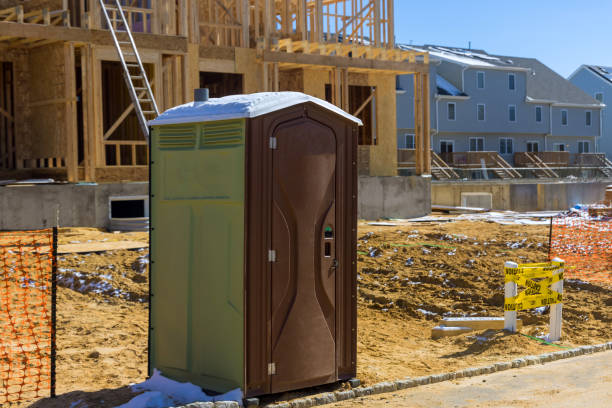 Best Portable restroom trailer rental  in Paulsboro, NJ